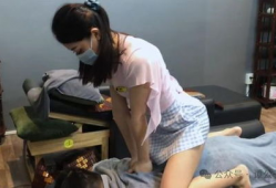 东莞女技师吐精照片,东莞女技师吐精事件引发社会热议