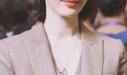 为什么很多明星穿卓雅,揭秘为何卓雅服饰成为潮流宠儿