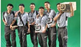 顺丰小哥图片,快递界的速度与激情