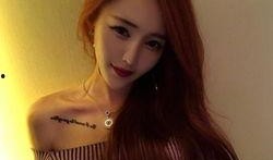 女神级华裔女主播,揭秘女神级华裔女主播的璀璨人生