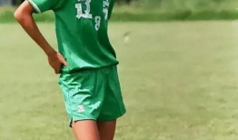 李铁的照片,足球场上的铁血战士